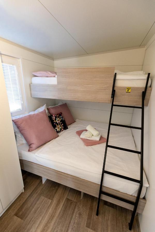 Mobile Home Whit Sea View Lavojesa 德拉格 外观 照片